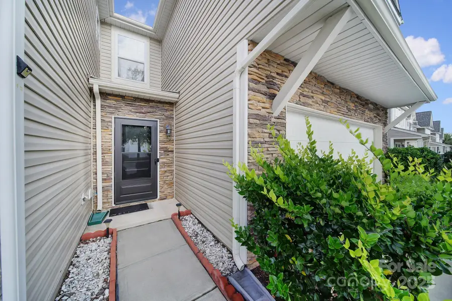 832 Summerlake Drive, Fort Mill, SC 29715 - Image #2