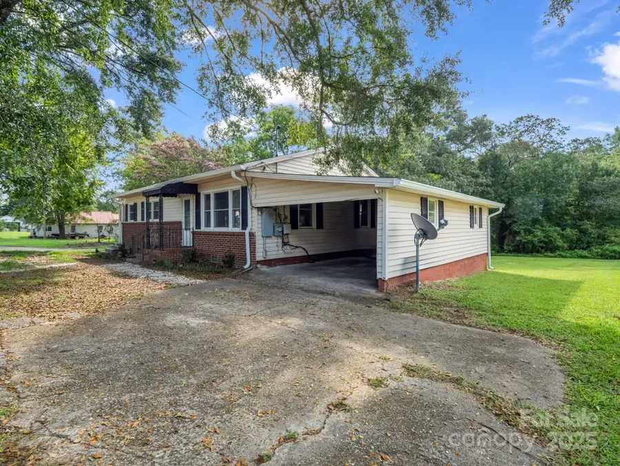 183 Hollywood Street, Forest City, NC 28043 - Image #2