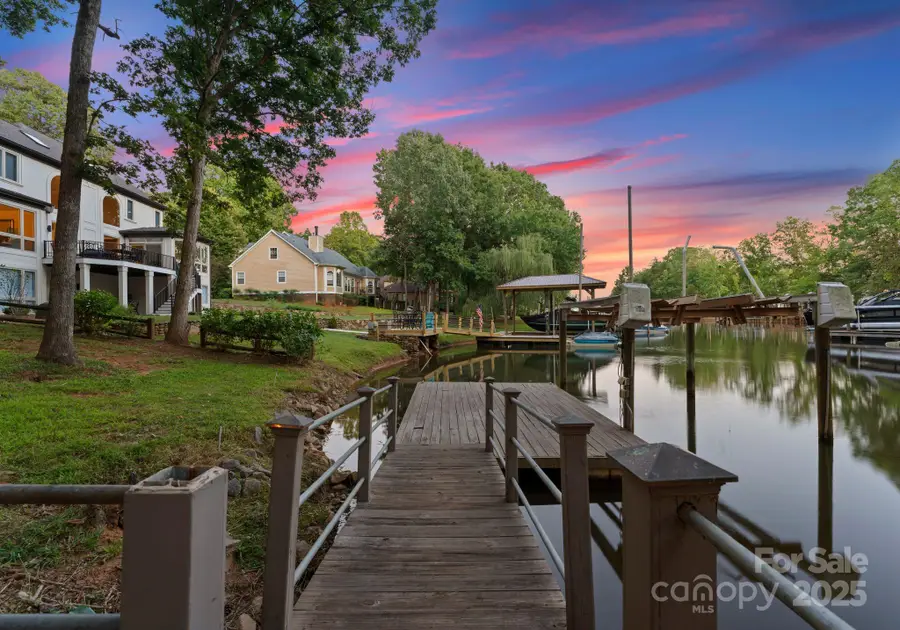 252 Greyfriars Road, Mooresville, NC 28117 - Image #2