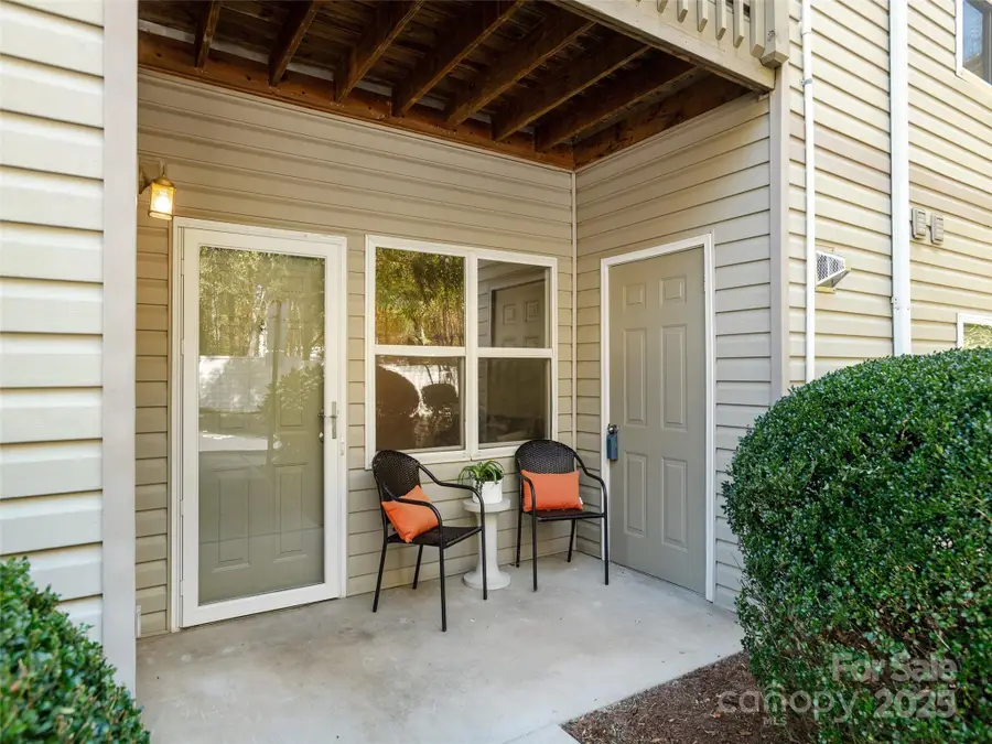 702 Carlyle Way, Asheville, NC 28803 - Image #2