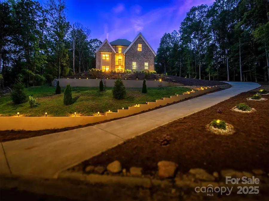 467 Countrywood Place Se, Concord, NC 28025 - Image #2