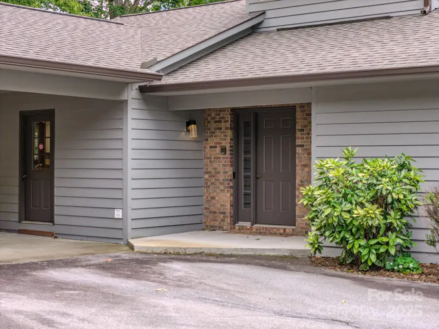 452 Cragmont Road, Black Mountain, NC 28711 - Image #2