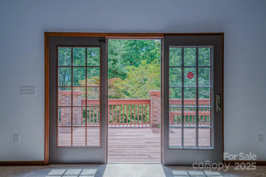 452 Cragmont Road, Black Mountain, NC 28711 - Image #3