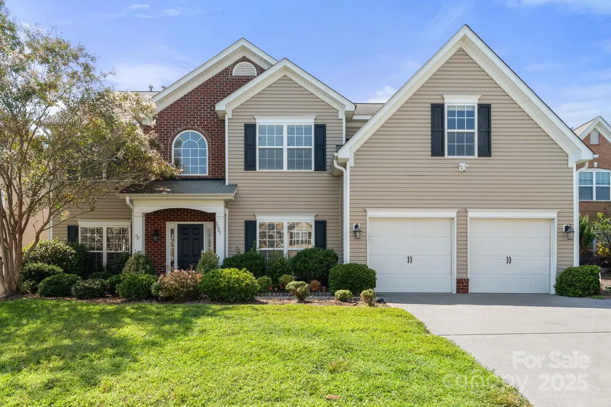 3527 Glenfield Lane, Clemmons, NC 27012 - Image #1