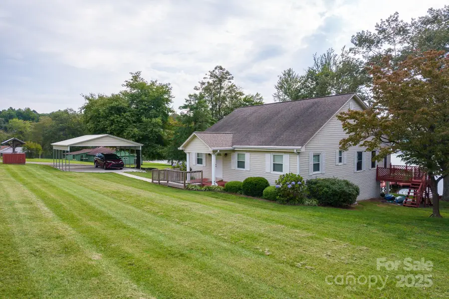 287 Wildlife Club Lane, Taylorsville, NC 28681 - Image #2