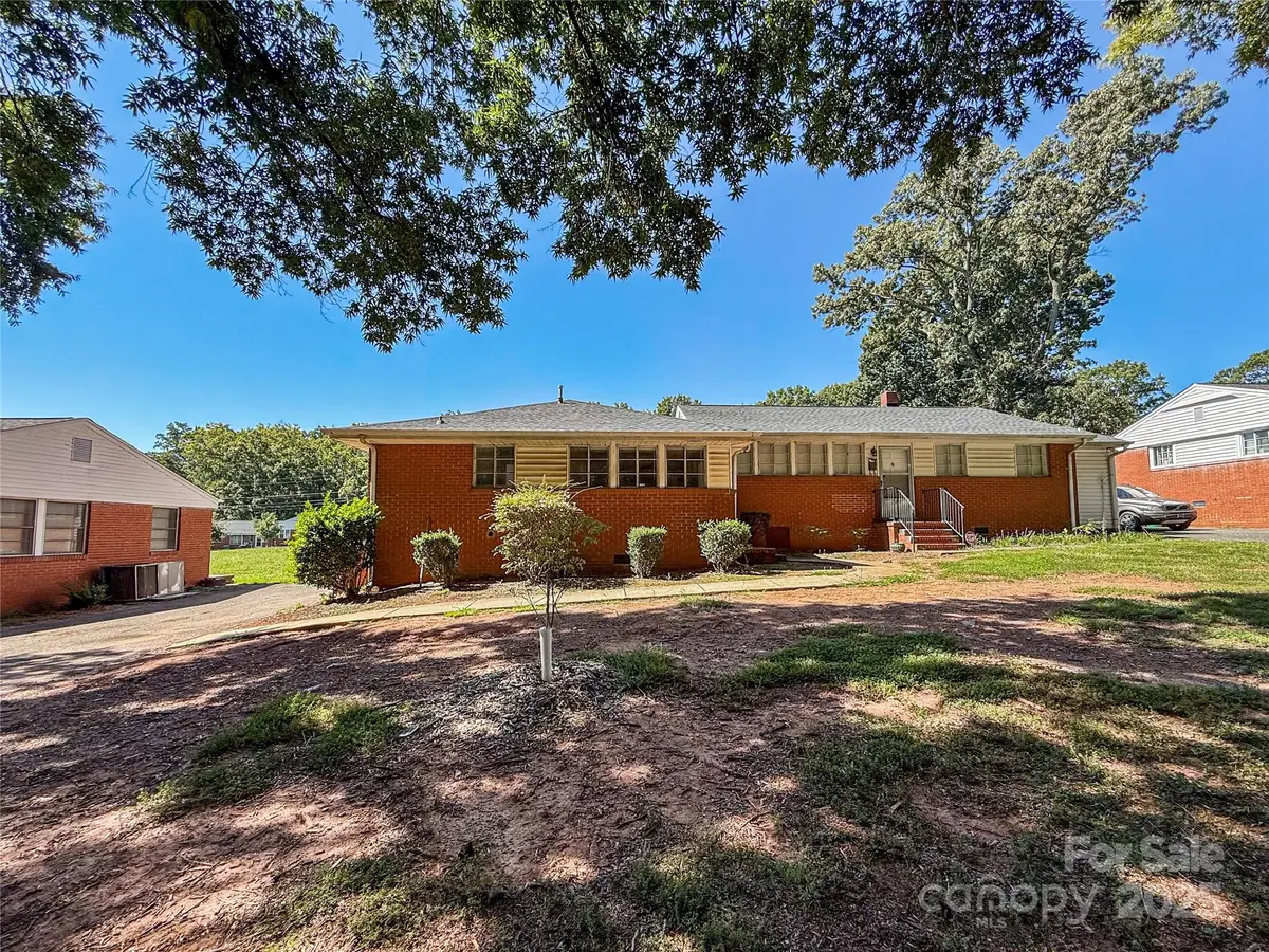 3109 Marlborough Road, Charlotte, NC 28208 - Image #1
