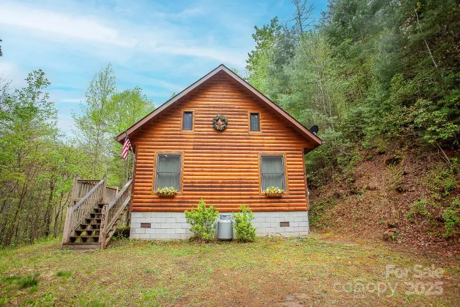 384 Snowbird Woods, Robbinsville, NC 28771 - Image #2
