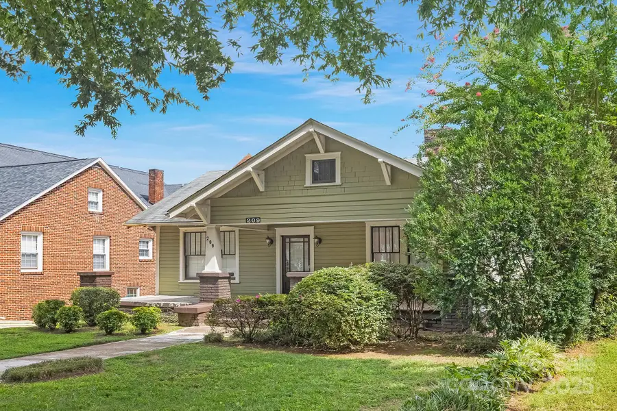 209 Grandin Road, Charlotte, NC 28208 - Image #2
