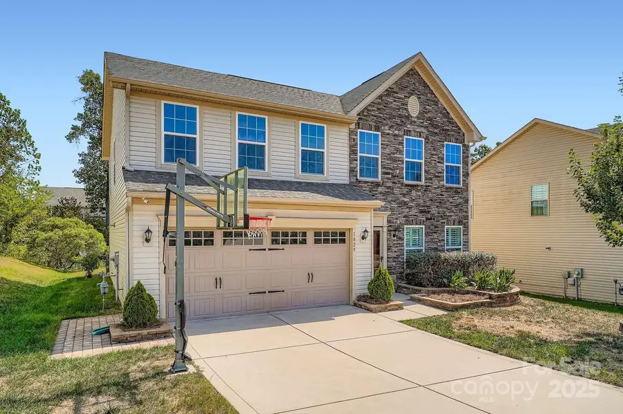 1829 Mill Creek Lane Sw, Concord, NC 28025 - Image #2