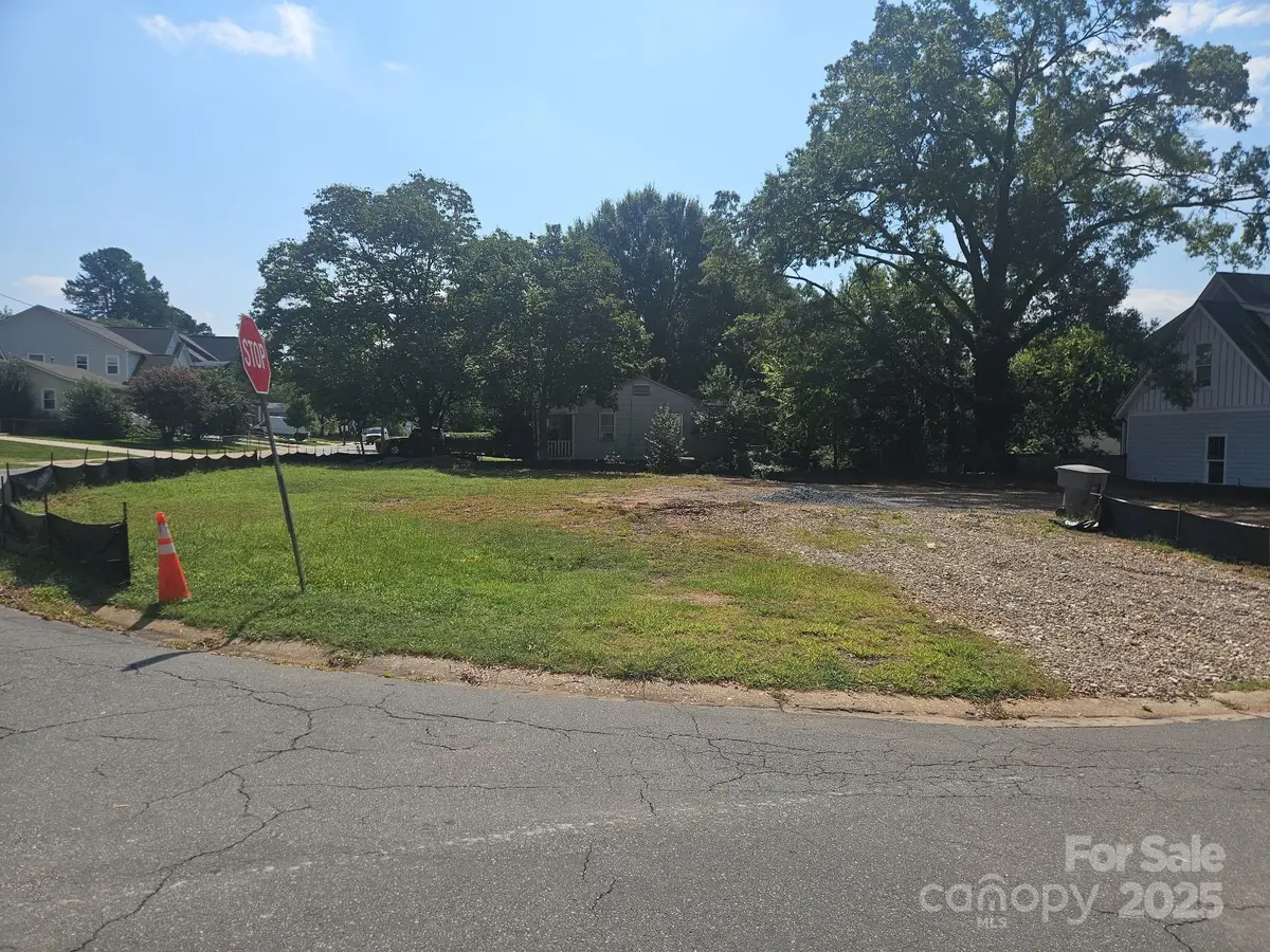 400 Greystone Road, Charlotte, NC 28209 - Image #1