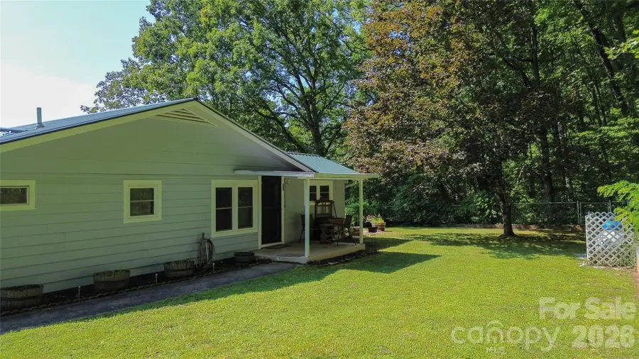 454 Hummingbird Lane, Franklin, NC 28734 - #3