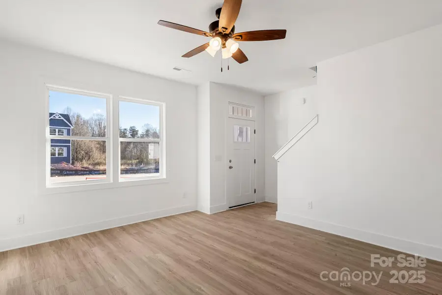 114 Indian Wells Court, Harmony, NC 28634 - Image #2