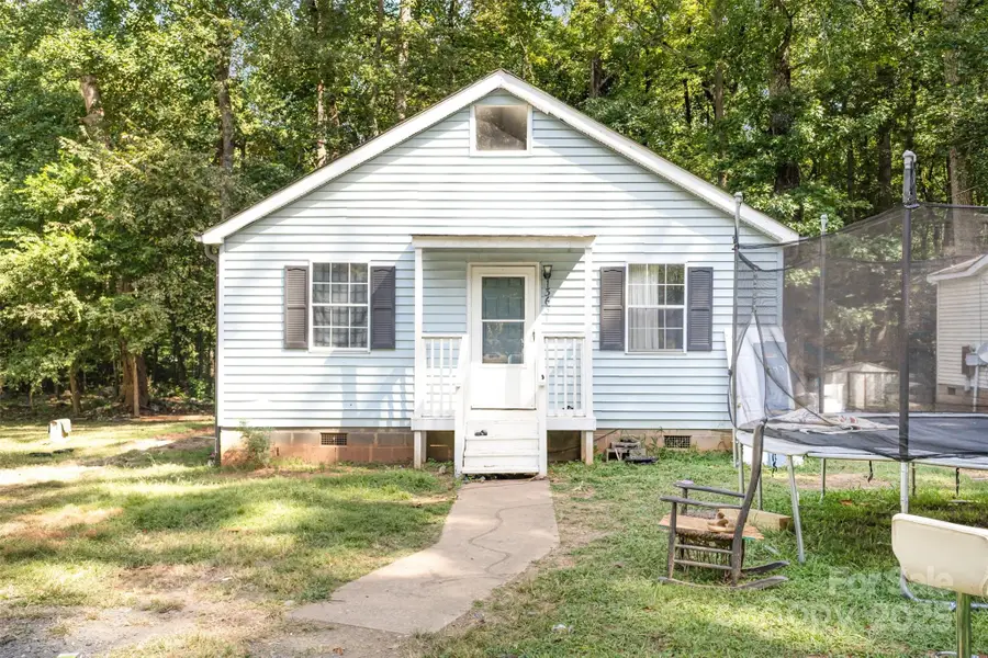 3631 Durham Lane, Charlotte, NC 28269 - Image #2