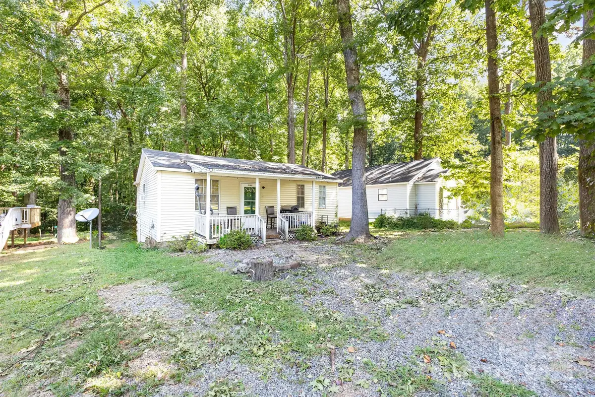 3635 Durham Lane, Charlotte, NC 28269 - Image #1