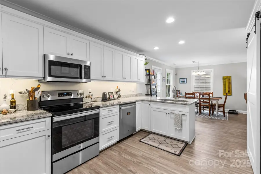 1282 26th Avenue Ne, Hickory, NC 28601 - Image #3