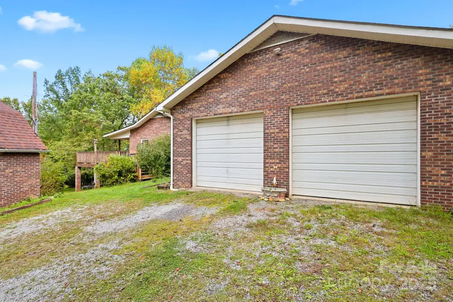 5110 Old Linville Road, Marion, NC 28752 - Image #3