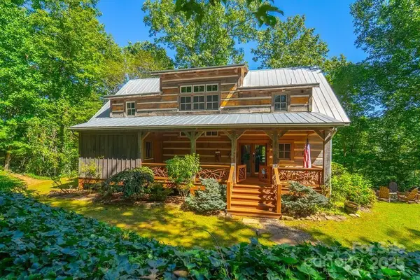 246 Fiddle And A Bow Lane, Sylva, NC 28779