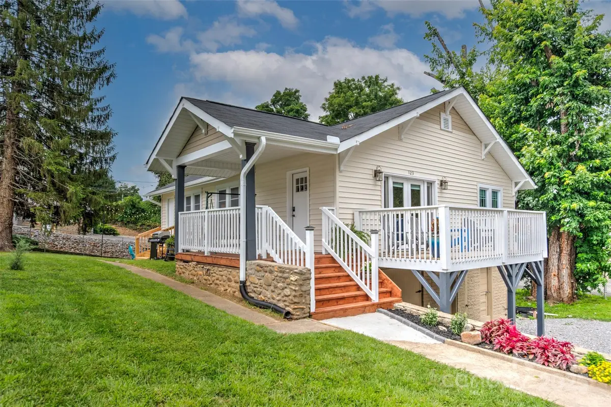 123 W Marshall Street, Waynesville, NC 28786 - Image #1