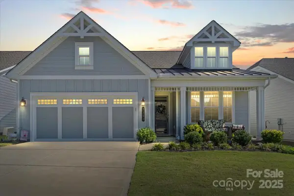 7343 Overjoyed Crossing #318, Charlotte, NC 28215