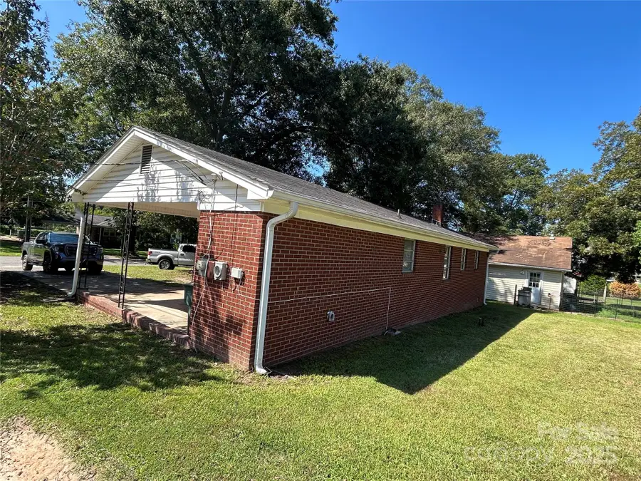 2218 W 5th Avenue, Gastonia, NC 28052 - Image #3