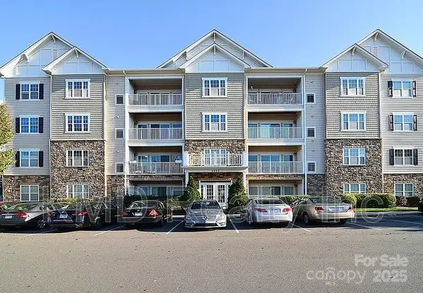 6605 Central Pacific Avenue, Charlotte, NC 28210