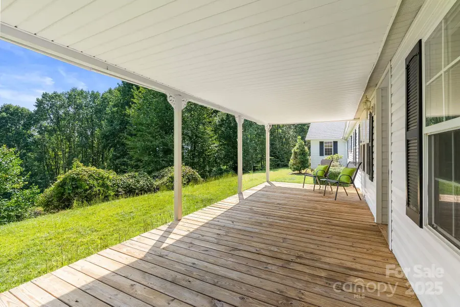 85 Carolina Lane, Burnsville, NC 28714 - Image #3