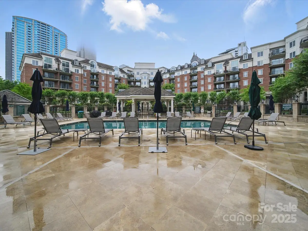 300 W 5th Street #339, Charlotte, NC 28202 - Image #1