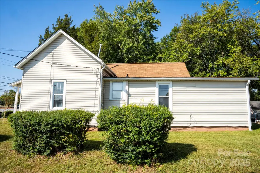 345 14th Avenue Ne, Hickory, NC 28601 - Image #3