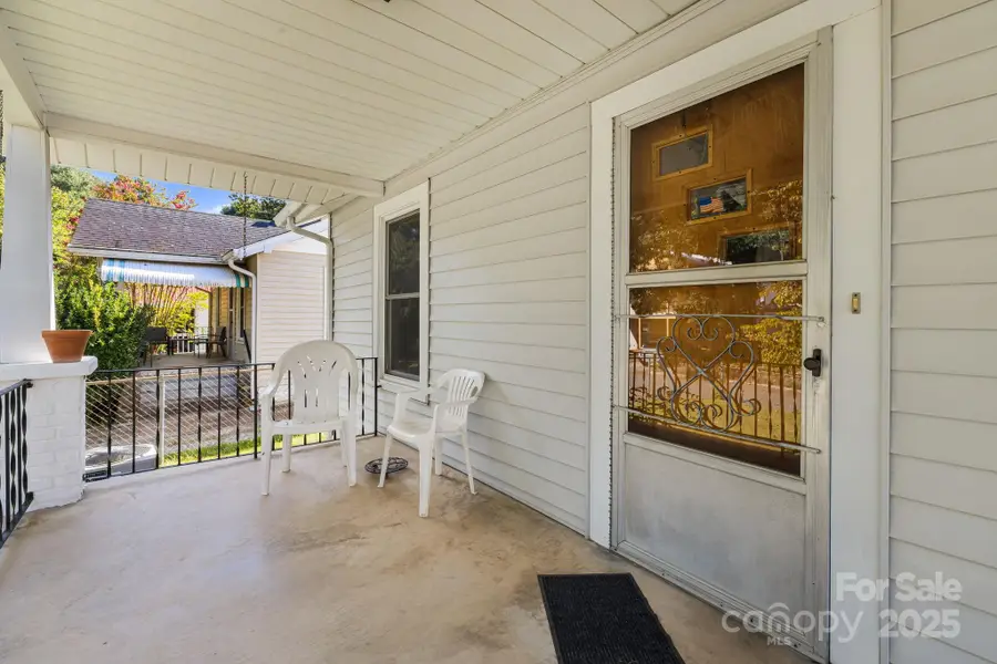 29 Oteen Park Place, Asheville, NC 28805 - Image #3
