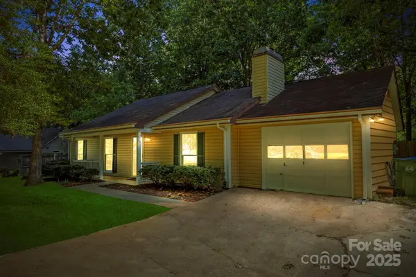 208 Southwood Court, Fletcher, NC 28732