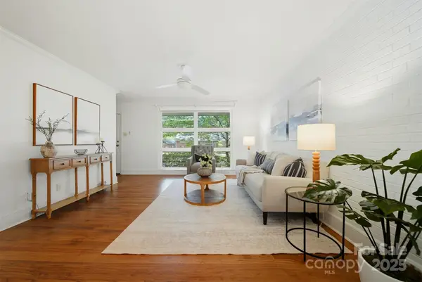 4583 Woodlark Lane, Charlotte, NC 28211