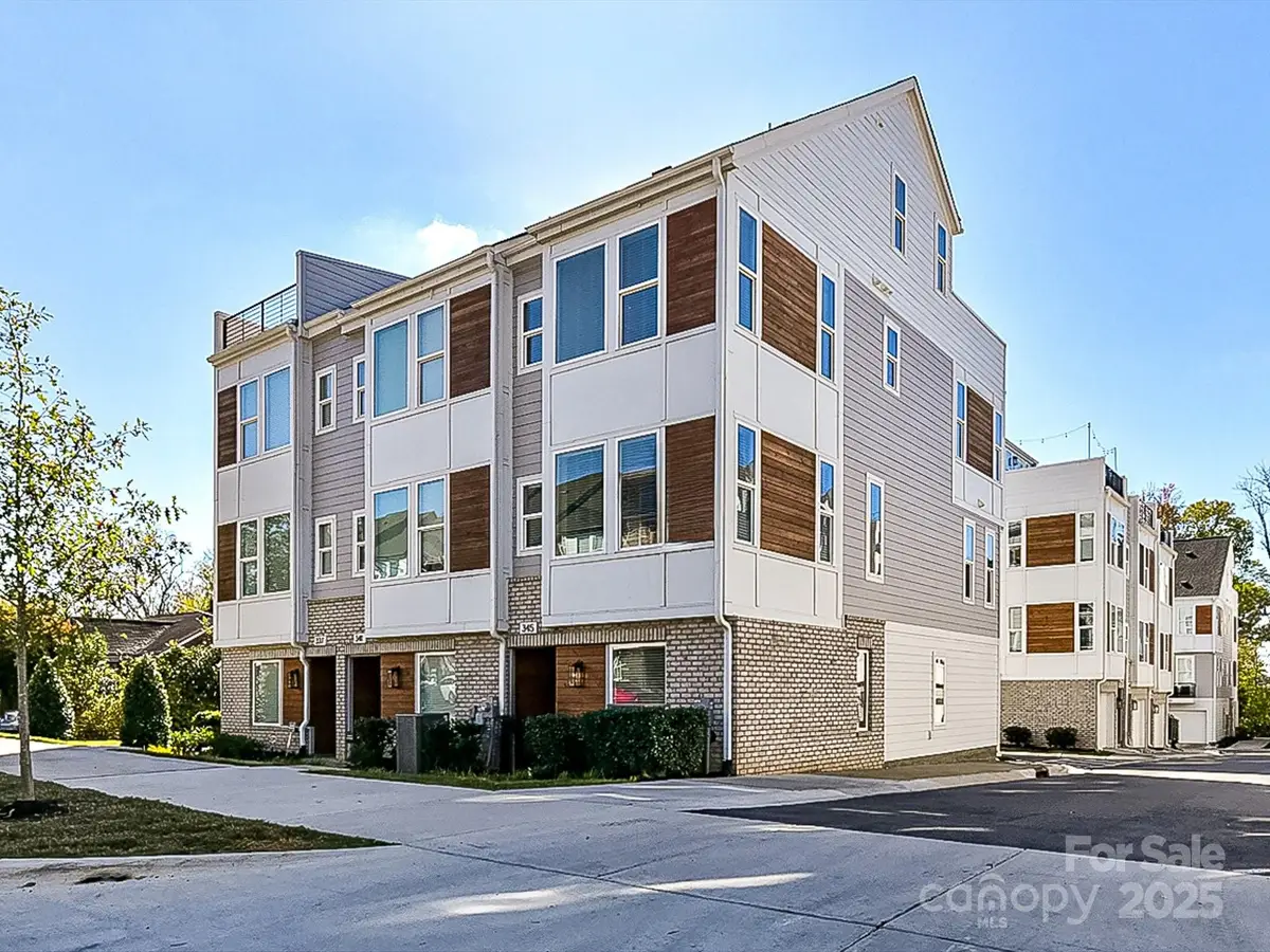 345 E Cama Street #46, Charlotte, NC 28217 - Image #1