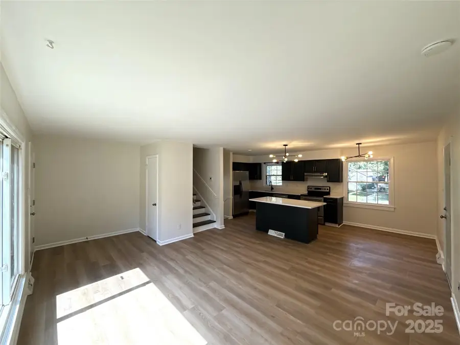 6201 Bonnybrook Lane, Charlotte, NC 28212 - Image #3