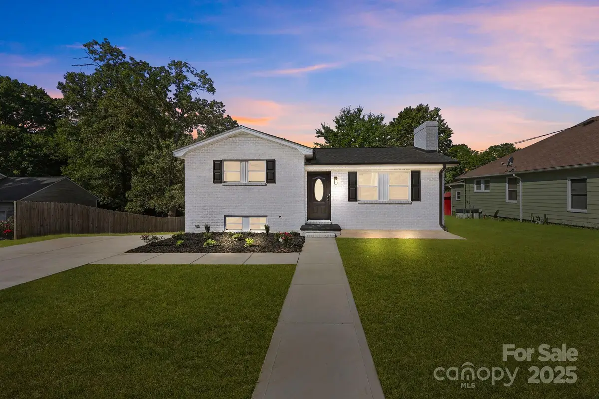 321 W 14th Street, Salisbury, NC 28144 - Image #1