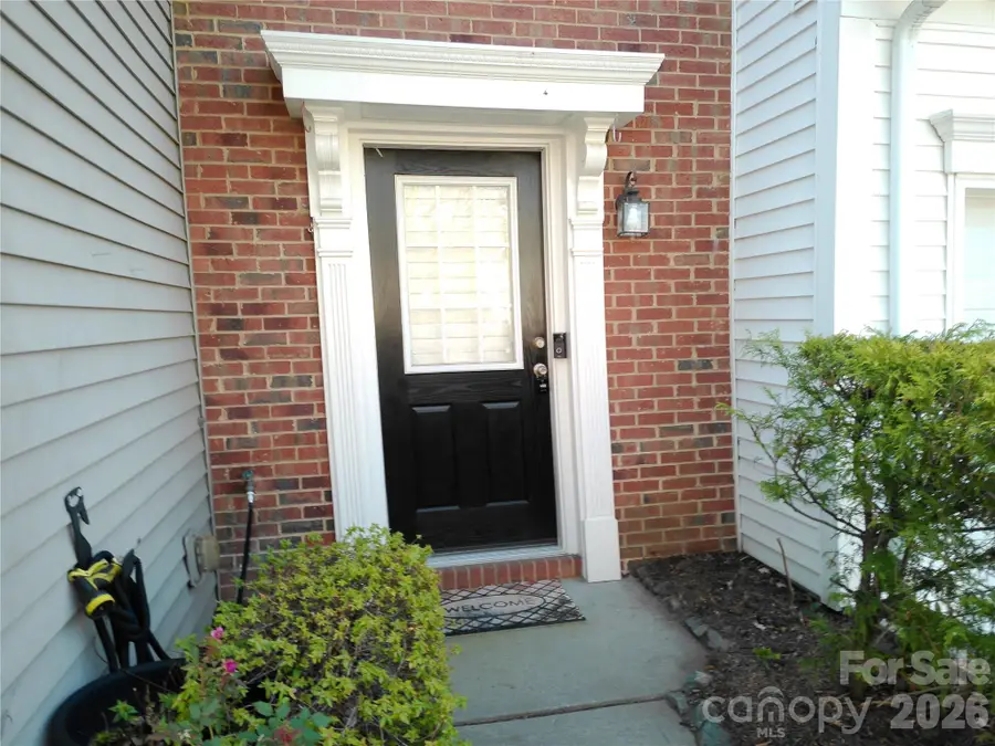 9209 Mcalwaine Preserve Avenue, Charlotte, NC 28277 - Image #2