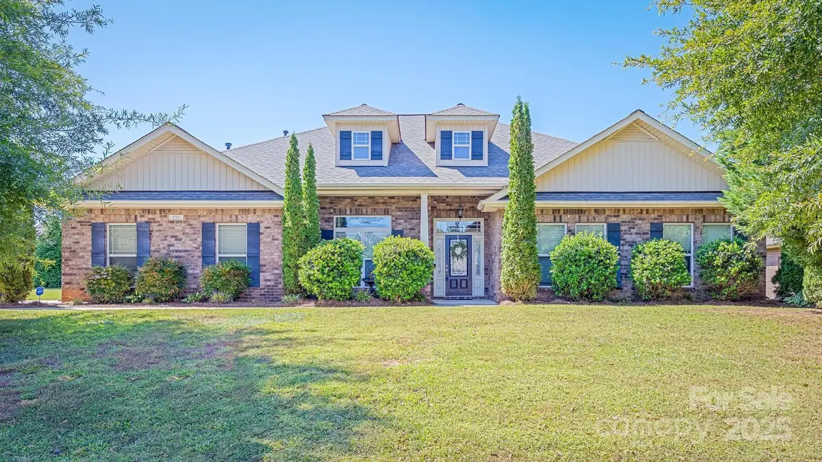 131 Water Ski Drive, Statesville, NC 28677 - Image #1