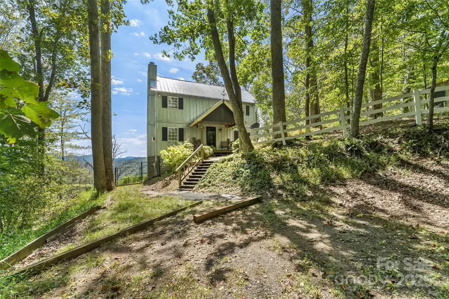 386 Old Log Road, Green Mountain, NC 28740 - Image #3