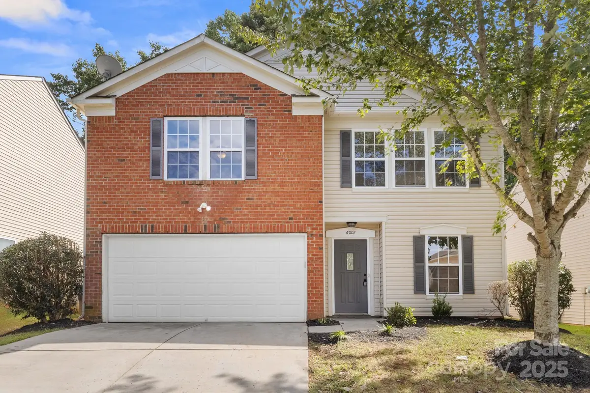 6007 Shortleaf Pine Court, Charlotte, NC 28215 - Image #1