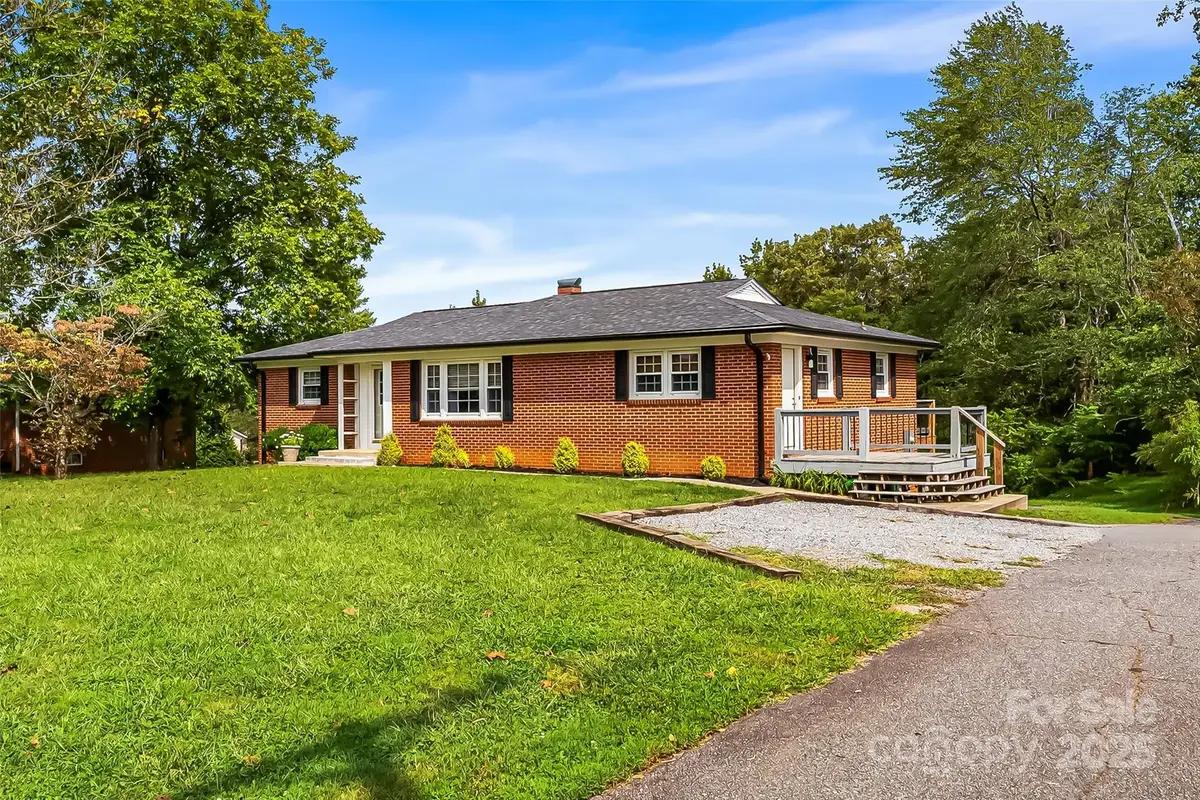 713 Bounous Street Nw, Valdese, NC 28690 - Image #1