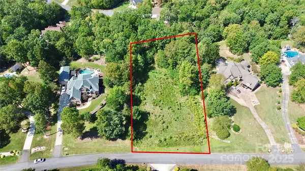 733 Cooks Cove Ridge #20, Clover, SC 29710