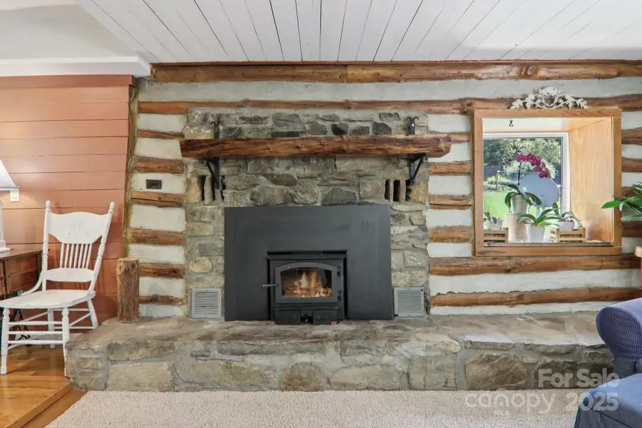 237 Handsome Drive, Waynesville, NC 28785 - Image #3