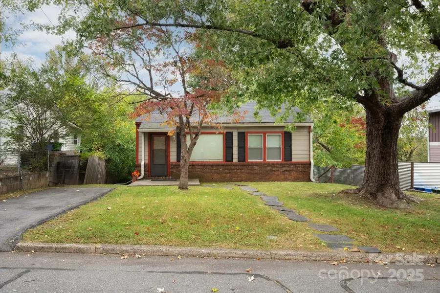 92 Stewart Street, Asheville, NC 28806 - Image #2