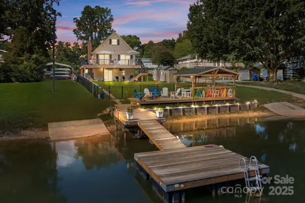 153 Bluewing Lane, Mooresville, NC 28117