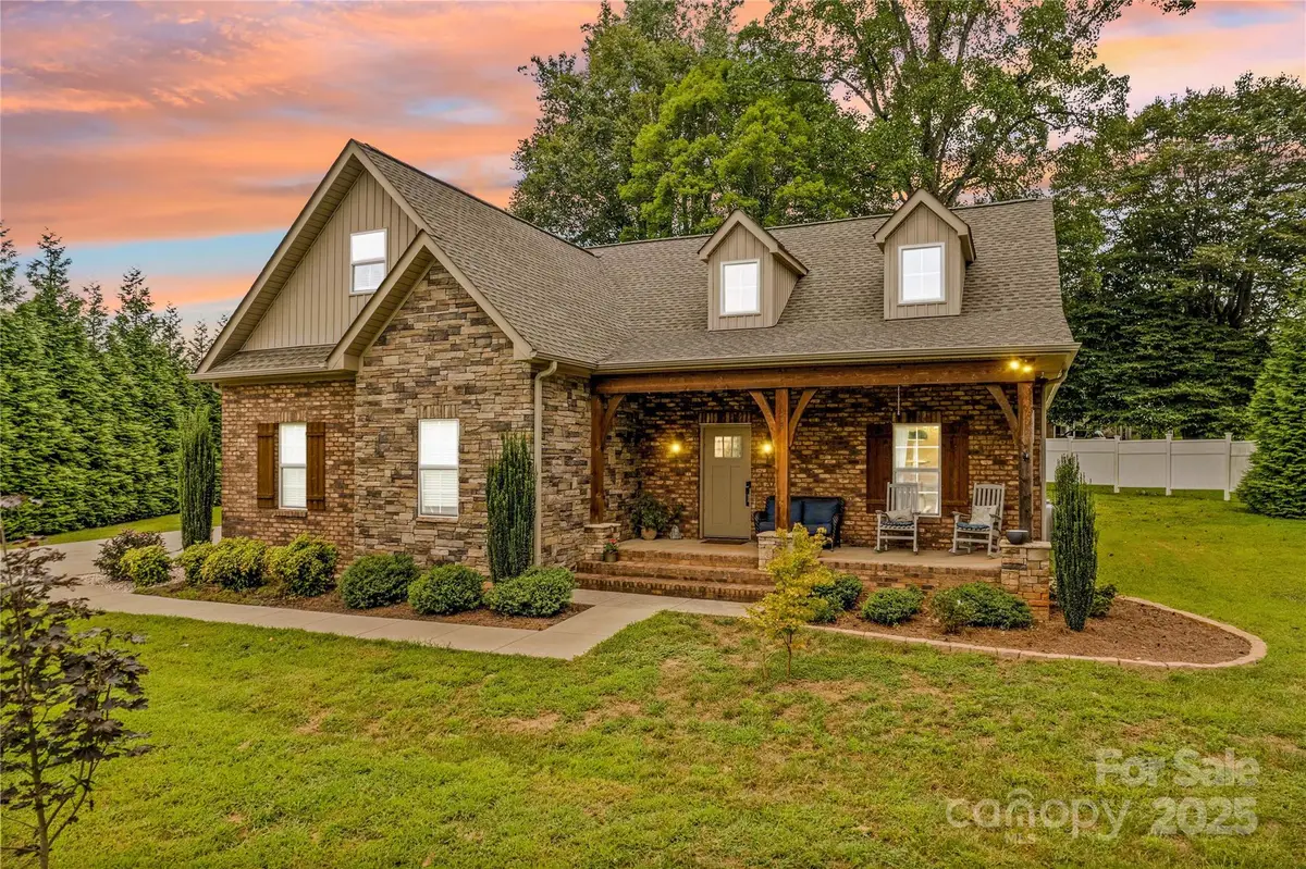 178 Nellwood Court, Mocksville, NC 27028 - Image #1