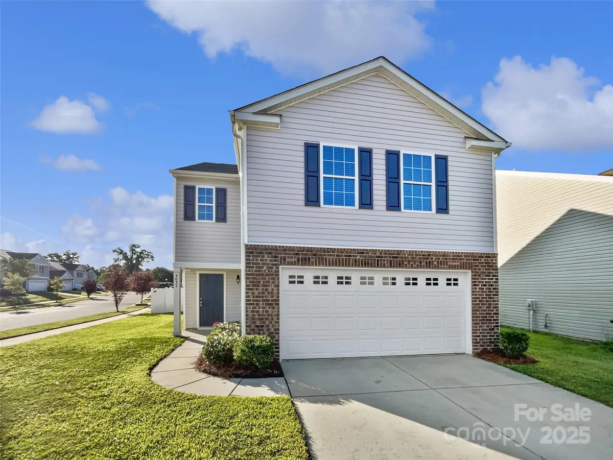 3032 Green Apple Drive, Dallas, NC 28034 - Image #1