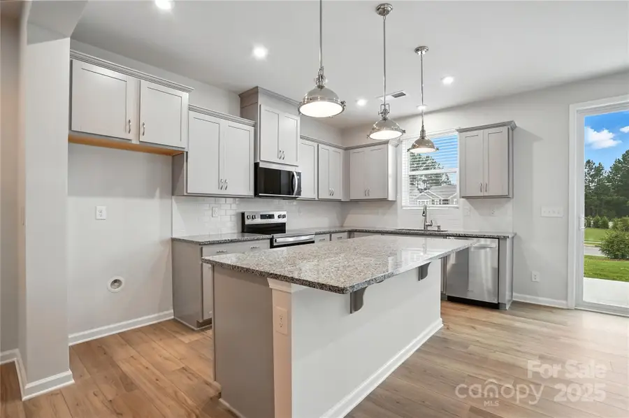 323 Laura Elizabeth Lane, Clover, SC 29710 - Image #3