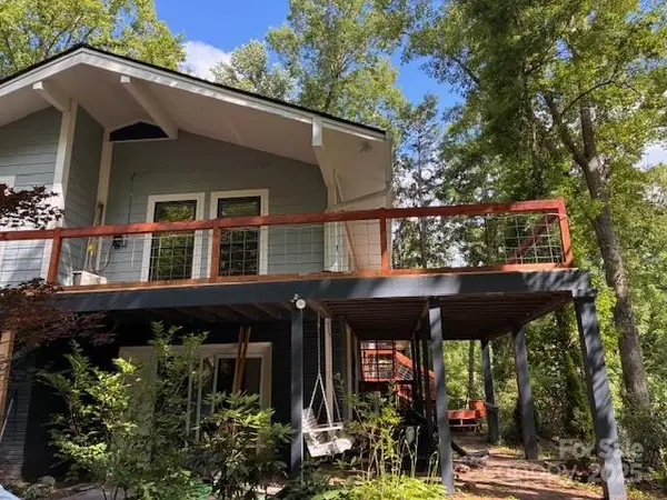 28 Wake Street, Waynesville, NC 28786