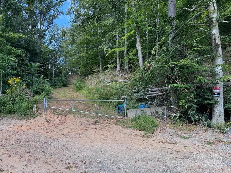 508 Old Bee Tree Road, Swannanoa, NC 28778 - Image #2