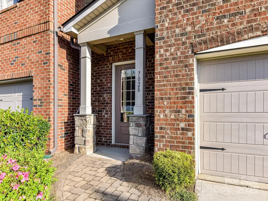 7028 Henry Quincy Way, Charlotte, NC 28277 - Image #3