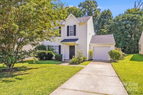 836 Almora Drive, Charlotte, NC 28216